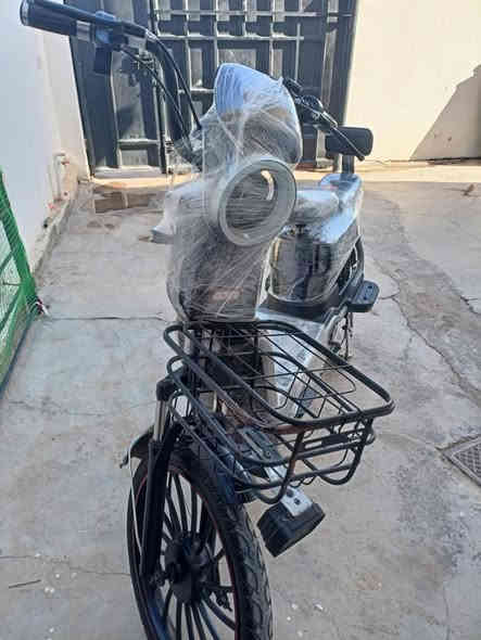 بايسكل شحن للبيع السعر 290 وبي مجال 
... 5 بطاريات شرط.. باسكيل جديد ونضيف انطيه شرط ركز شرط.. موديل2025.. يشتغل عل كارت ومفتاح باسكيل واحد عراق... للاتصال/***********////***********
