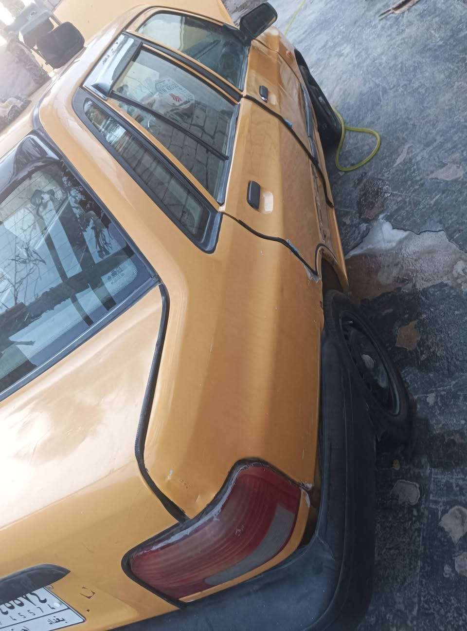 للبيع موديل 12رقم انكليزي سنويه 28مكينه او كير حداديه كلهن بلجيس باتري جديد مكان السياره حله شارع 100السعر 22او بيها مجال ***********
