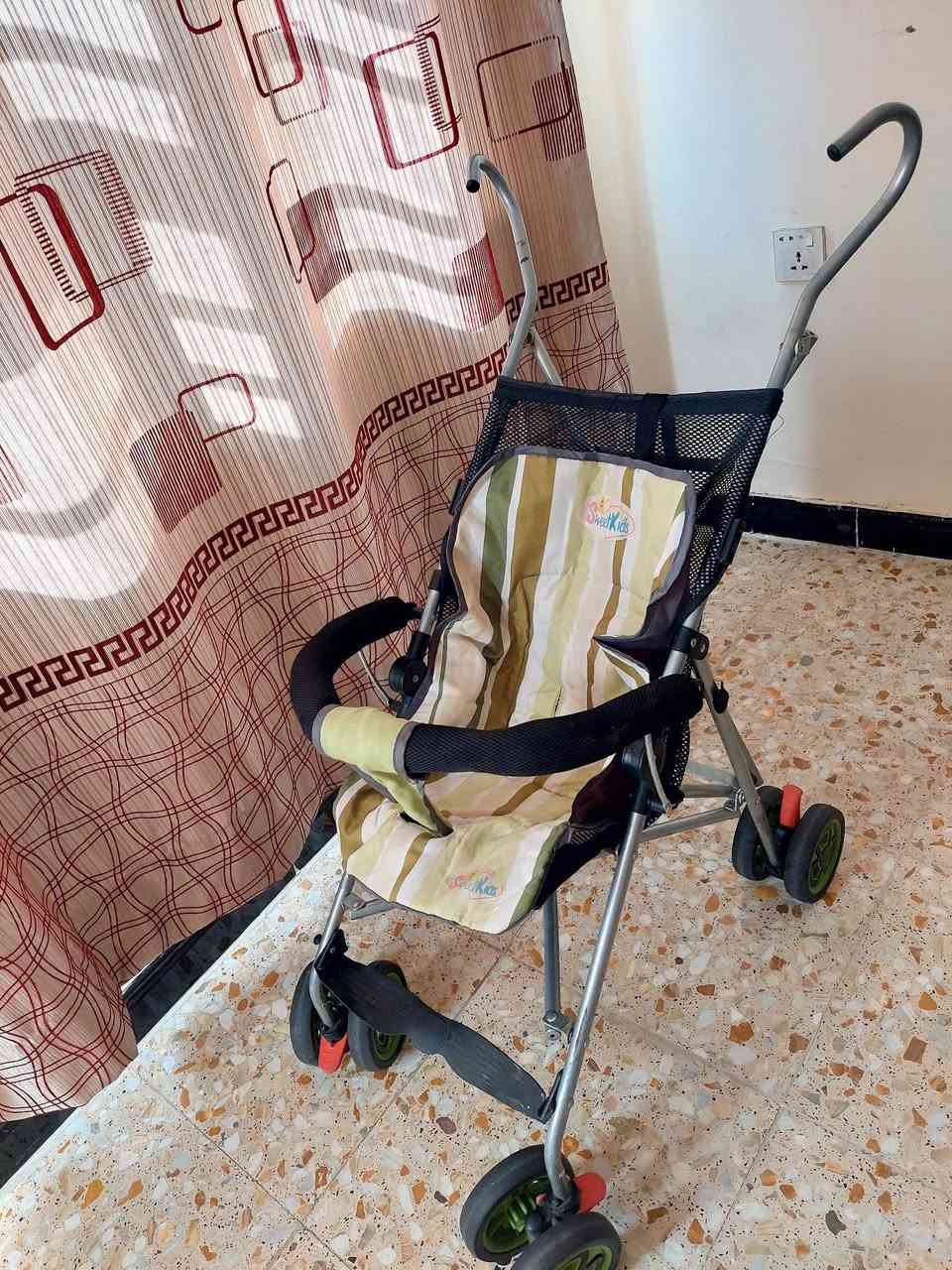 مكيف ال جي طن ونص مستعمل نظيف ٢٥٠ الف 
عريانة طفل كبيرة نظيفة ٤٠ الف 
عريانة طفل صغيرة نظيفة ٣٠ الف 
جرباية طفل خشب نظيفة ب ٨٠ الف  مكان بغداد


**إذا كنت صاحب هذا الإعلان وتريد حذفه لأي سبب، رجاءا أرسل رسالة إلى الدعم الفني**