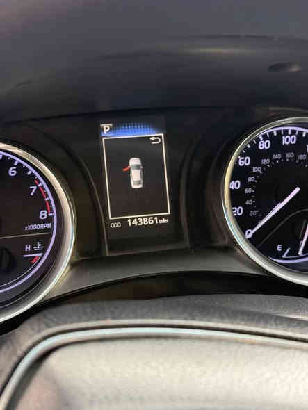 تويوتا كامرى موديل ٢٠١٨ le
بدون دعم و سبخ 
فقد بها واحد تعديل بارد
سعر ١٨٩ ورقه 
عنوان: دهوك تيرمينه ل رقم ٥٤
***********
