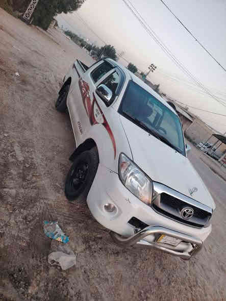 السلام عليكم ورحمة الله وبركاته
بيكم فلاونزه البيع 
موديل 2007
شاصي 19
محرك وكير كفاله 
سياره مصبوغه احزام 
كهربايات كله شغاله 
حداديه وتايرات صارلي سبوعين مسويهن 
رقم مميز قادسيه 
سنويه 29
السعر 125بيه مجال بسيط جدا
مكان سياره نيل طريق دولي سريع 
***********
***********
