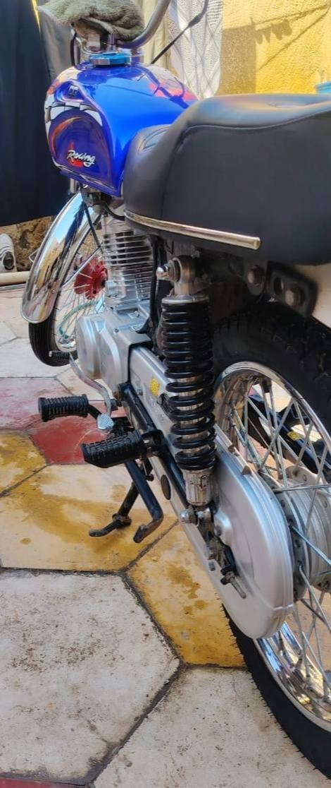 سلام عليكم دراجه البيع نامه اربعه كير تعمير 25 متوازي عله بيعتها دراجه نضيفه حلوه مابي شي شوفت عينك السعر مناسب خاص متواجد قليل هاذا رقمي (***********) مكان السماوه المعالي وعليكم السلام
