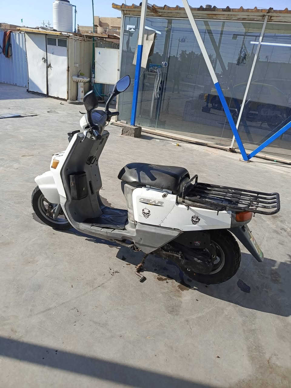 عليكم درجة البيع دراجه مكينه مكفوله دهن وبانزين خبط دراجه غير من الله سعره 300وبيه مجال قليل واستفسار عل رقم***********
