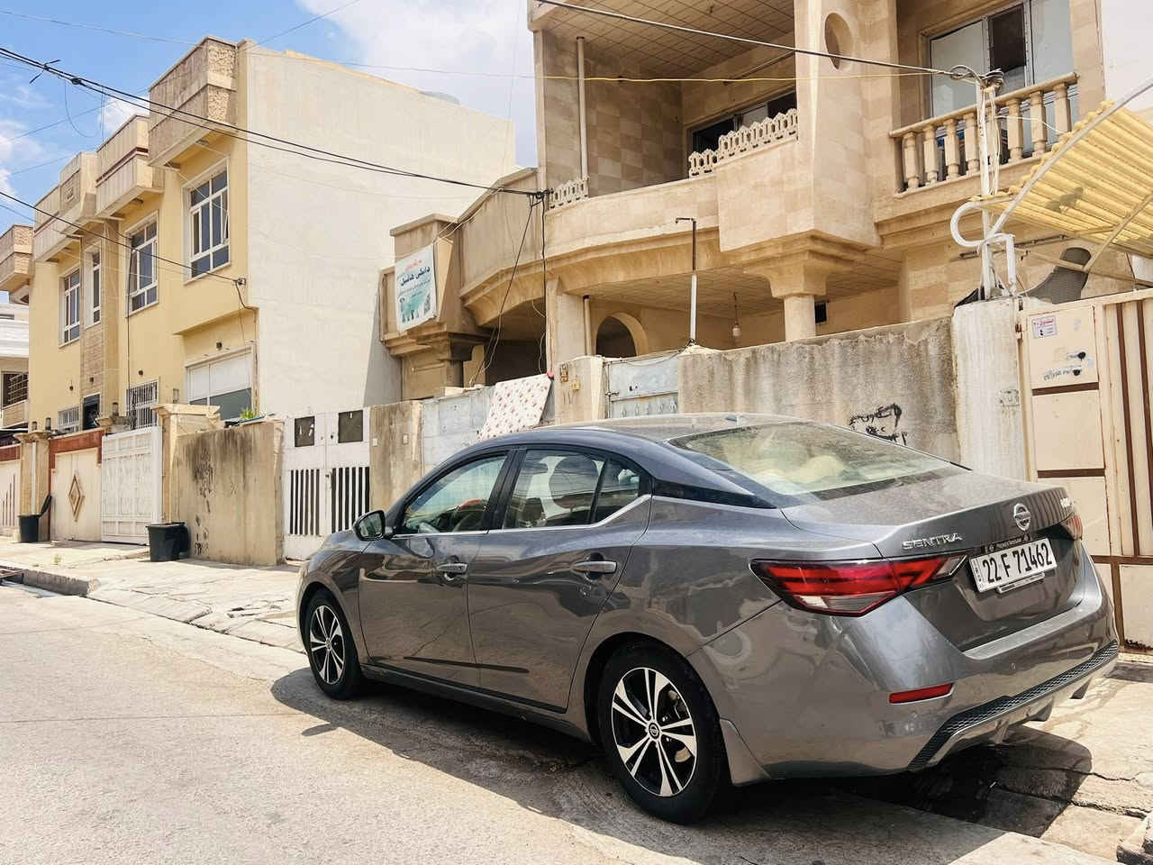 نيسان سنترا موديل 21موصفات sv سياره بدون صبغ فقط بارد بيها 4 مكانات محرك كير شرط سنويه جديده هزه فحص كله جديد تبريد ثلج  ماشيه 75الف   سعرها 130 مكان سياره اربيل زانكو   وترهم مقدمه زينه وباقي اقساط حسب السعر وحسب الاتفاق 
***********
