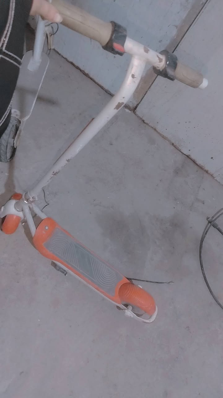 سكوترات للبيع استخدام قليل وسعر مناسب جداً
تواصل واتس فقط أو اتصال ع رقم
***********
