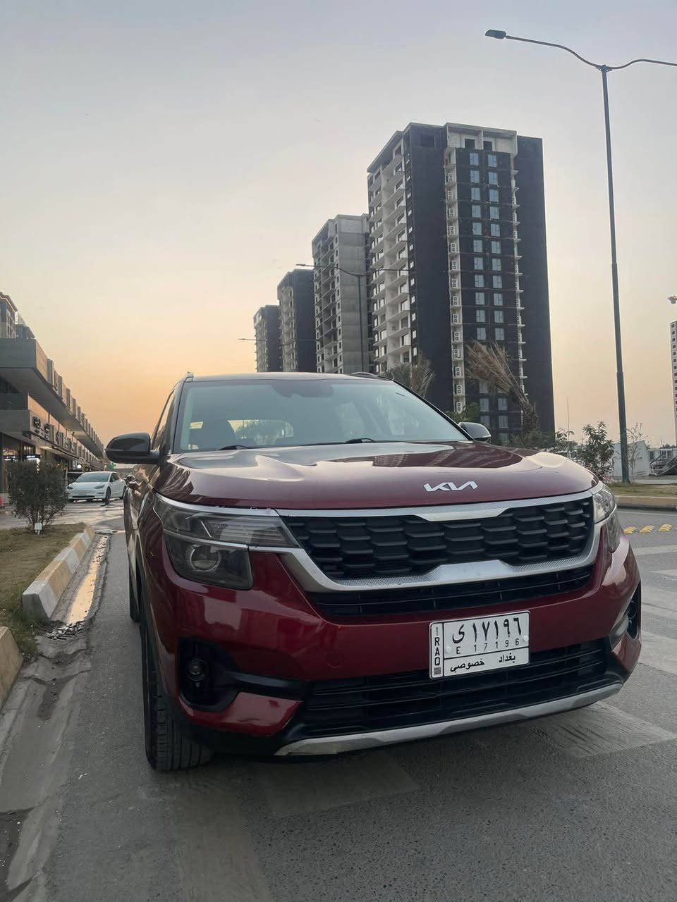 سلام عليكم للبيع كيا سليتوز خليجي موديل 2023 ماشية 11 الف حقيقي السيارة صار بيها حادث وصار بيها صبغ مكاني حي الجهاد للاتصال  *********** بغداد, العراق
