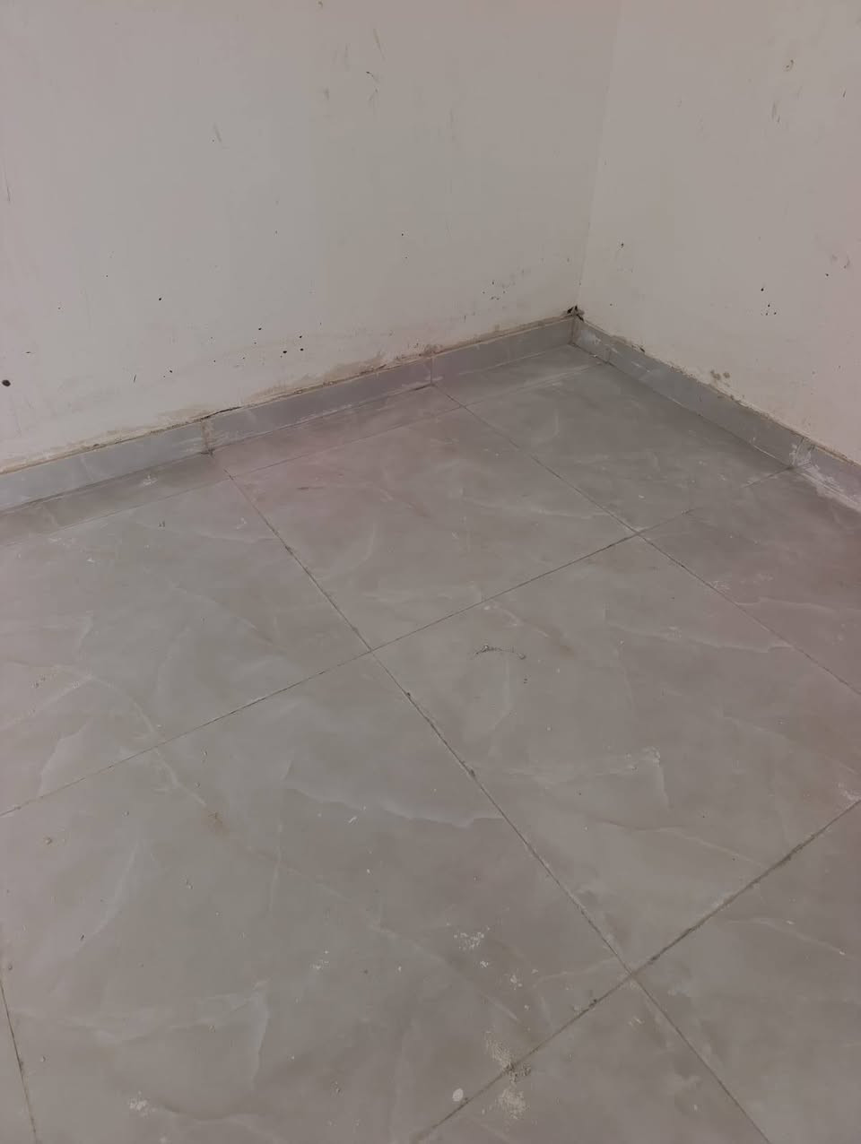 ***********
عمل كافه انواع السراميك والمرمر
