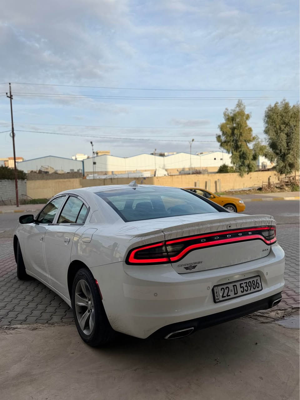 سلام عليكم للبيع جارجر 2018 SXT كلين تايتل مكفولة كفاله من صبغ وتبديل  حتى دعاميات بشرط بدون صبغ ماشيه 67 ميل حقيقي 
بسمي هزه وسنوية جديد سياره حيل جديده بدون اي نقص
مكاني كركوك 
رقم موبايل 
*********** كركوك, العراق
