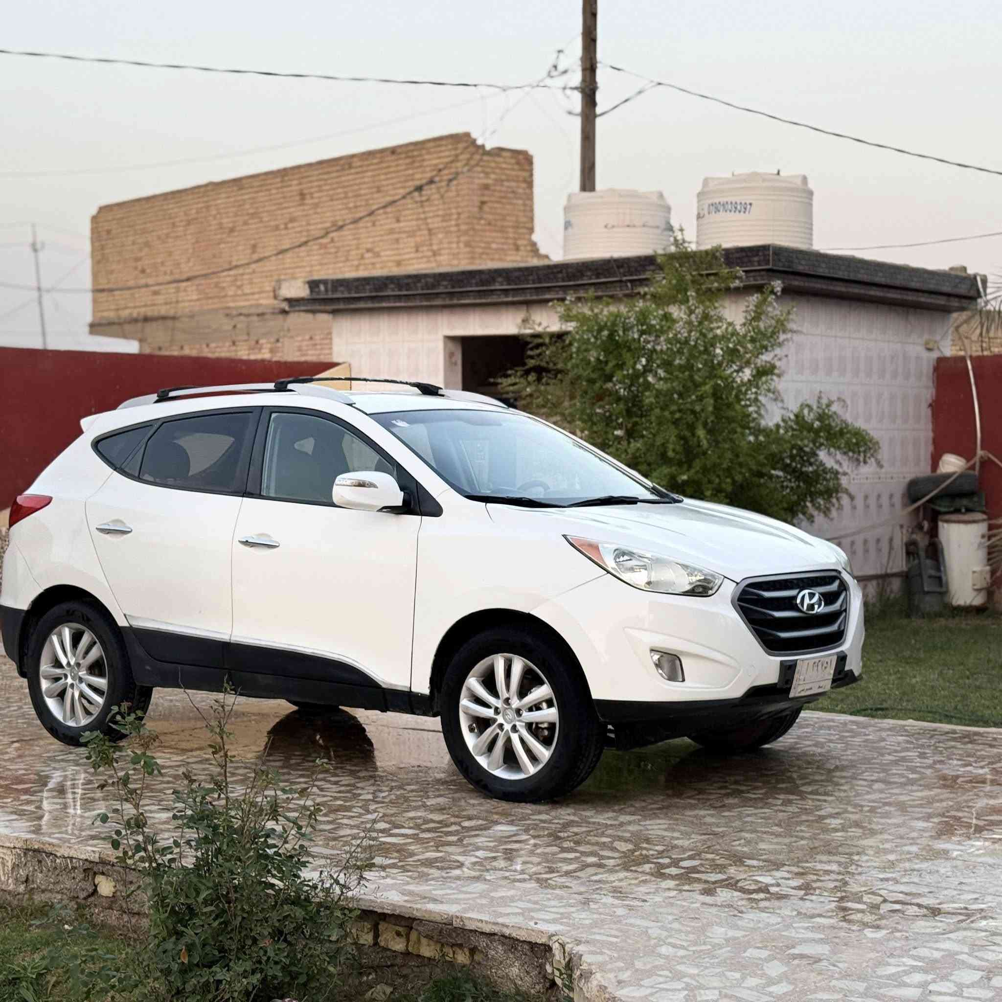 السلام عليكم توسان  وارد امريكي مديل 2013 رقم واسط محرك 2400دوش السيارة بيهه قطع صبغ بدون دواخل ابيع حزام كير محرك تبريد مكفولات 
السيارة بصمه بلادي شاشه كبيره كامره دواره
محرك دوش 2400 بدون فتح
كشنات جلدوكهرباء              السعر 110
تحويل مضمون صورالحادث مرفقه مع المنشور
فول تحكم ستيرن
مكان السياره واسط مركز المدينه
***********
***********
