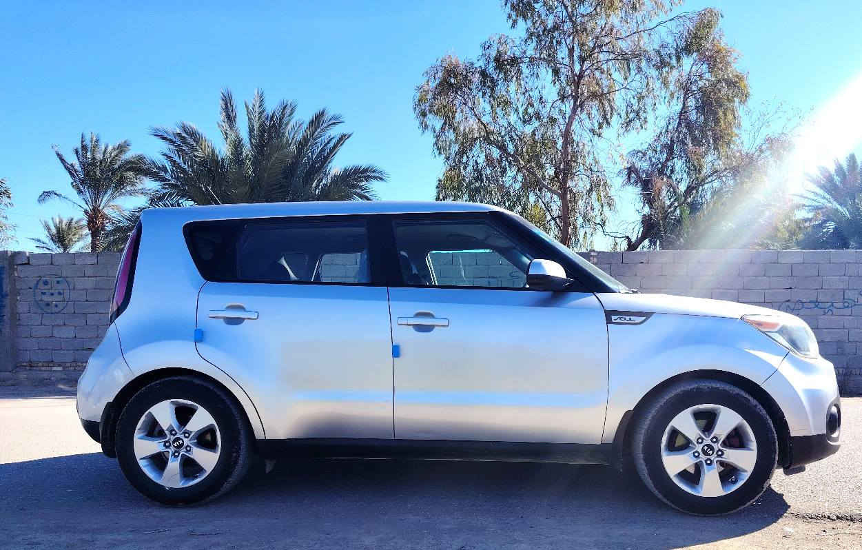 السلام عليكم 
كيا صول 2018 وارد امريكي تبديل تبديل
رقم بغداد بسمي محرك 1600 سياره جديده جاهزه من كلشي *********** ناصرية, ذي قار
