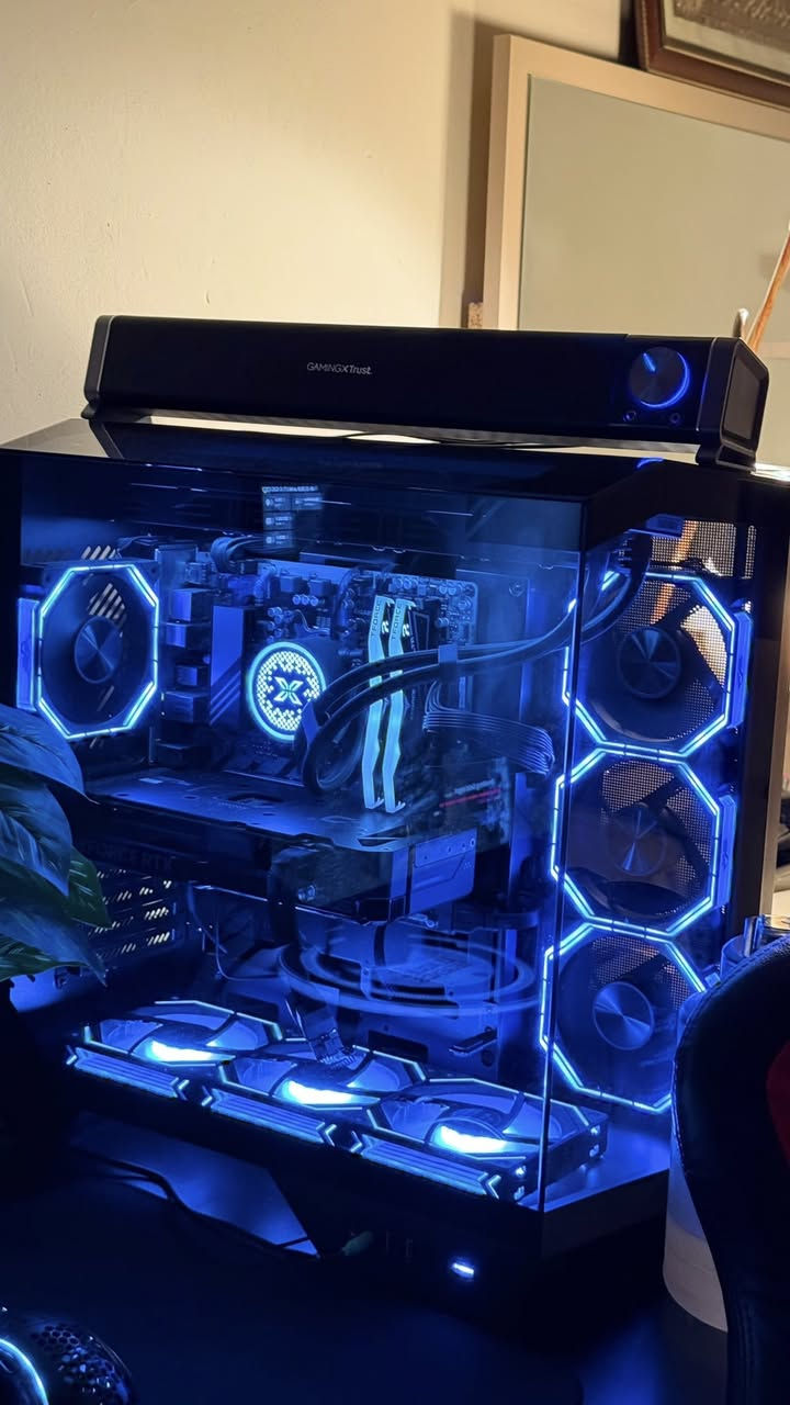 تجميعة قوية للبيع 🔥❤️‍🔥
سلام عليكم تجميعة قوية للالعاب والبثوث استخدام قليل كلش للبيع 💵 ( مع الكراتين )

مواصفاته

Case  darkflash DY470 7fan RGB

 Video cart RTX 4070ti super

Ram 16*2 32gb t-force 6000mhz rgb

 Cpu R5 7600

 Cooler Xigmatek 360mm rgb

Ps 750watt

M.b b850

M.2 1tb lexar GEN4

مكان بغداد

*********** 

السعر 2.400.000
