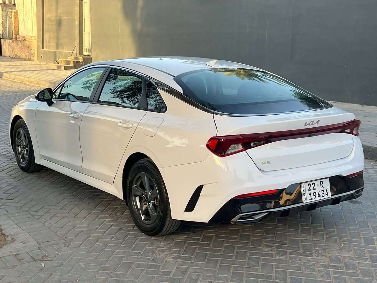 السلام عليكم كي فايف موديل 2023 محرك 1600 تيربو مواصفات السياره /بصمه/ تحديد مسار/ رادار مامي / رادار جانبي /نقطه عمياء / تحكم ستيرن/ ماشيه 41 ميل صبع بيه جنطه فقط بدون دواخل بدون يرباك صور حادث بلمنشور سعر ١٧٤وبيه مجال قليل مكان سياره الغزاليه الاتصال ***********
