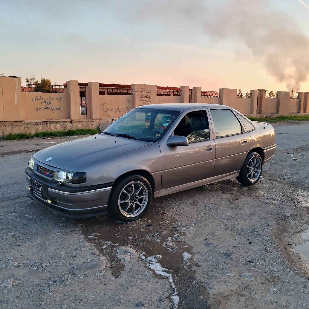 *********** ئۆپڵ ڤیکتڕا گێڕ تۆماتیک  ئاڕم پلاستیک بە شە رت سە نە وی بە شە رت مۆدیل 1992 مە کینە هە ژدە یە گێڕو مە کینە بە شە رت پشتو پێشی بێدە حمە خایسی نیە بڕاوە نیە بە شە رت سوکان پاوە رە ویل کڕۆمە قوفڵ مە رکە زیە لایت ئە ڵ قە یە کامل زینۆنە دە حامی سپۆڕتە بۆجوانی کورە کراوە تە وە لە سە ر ساخە زۆر توندو تۆڵە ماڵی دۆستە گە رمشتە ری تێل بکە لە سە حردایە نە مونە یە لە جوانی ماشە ڵا گە رمشتە ری تێل بکە السليمانية, العراق
