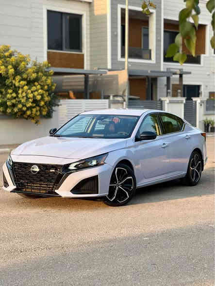 سلام عليكم 
- نيسان التيما 2024/8 فئة SR 
- لون مميز سموك
-رقم كاتي جديد بيدك شهرين للترقيم
-ماشيه 7 الف فقط
                1N4BL4CV1RN434335

- السياره بجم كبس بدون ايرباك بدون صبغ فقط مكانين PDR باقي السيارة كفاله عامه شرط الفحص صور الحادث و سونار مرفق بالمنشور

- مواصفاتهه شفتات ستيرن ، كامره ، 
تشغيل عن بعد ، 4 رادادات ، نقط عمياء  …….

- حجر بيئة رادارات حتى كتلوكات شركه وياهه كامله مناقصهه برغي

- السعر  180 ورقة
- عنوان السيارة ديالى : خانقين
 ***********
*********** خناقين
