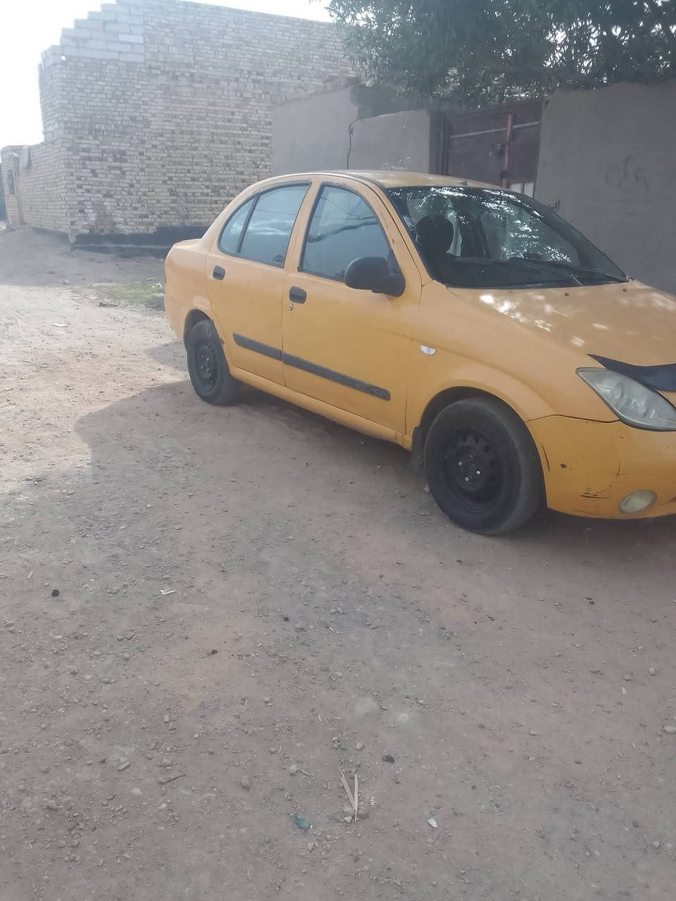 السلام عليكم سياره للبيع طيبه موديل ١٥ مصفره هيئه وغرامات سياره نضيفه   مكفوله مكينه وكير وحداديه سعر ٣٤   استفسار على هذه رقم66 07 0783483
