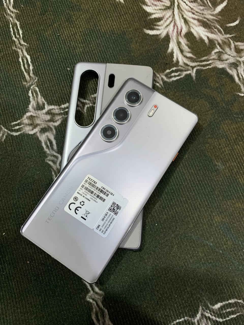 سلام عليكم جهاز تكنو كامون 40فايف جي ستعمال 3ايام جهاز جديد ذاكره 256 مكاني بغداد الكماليه رقم الهاتف (***********
