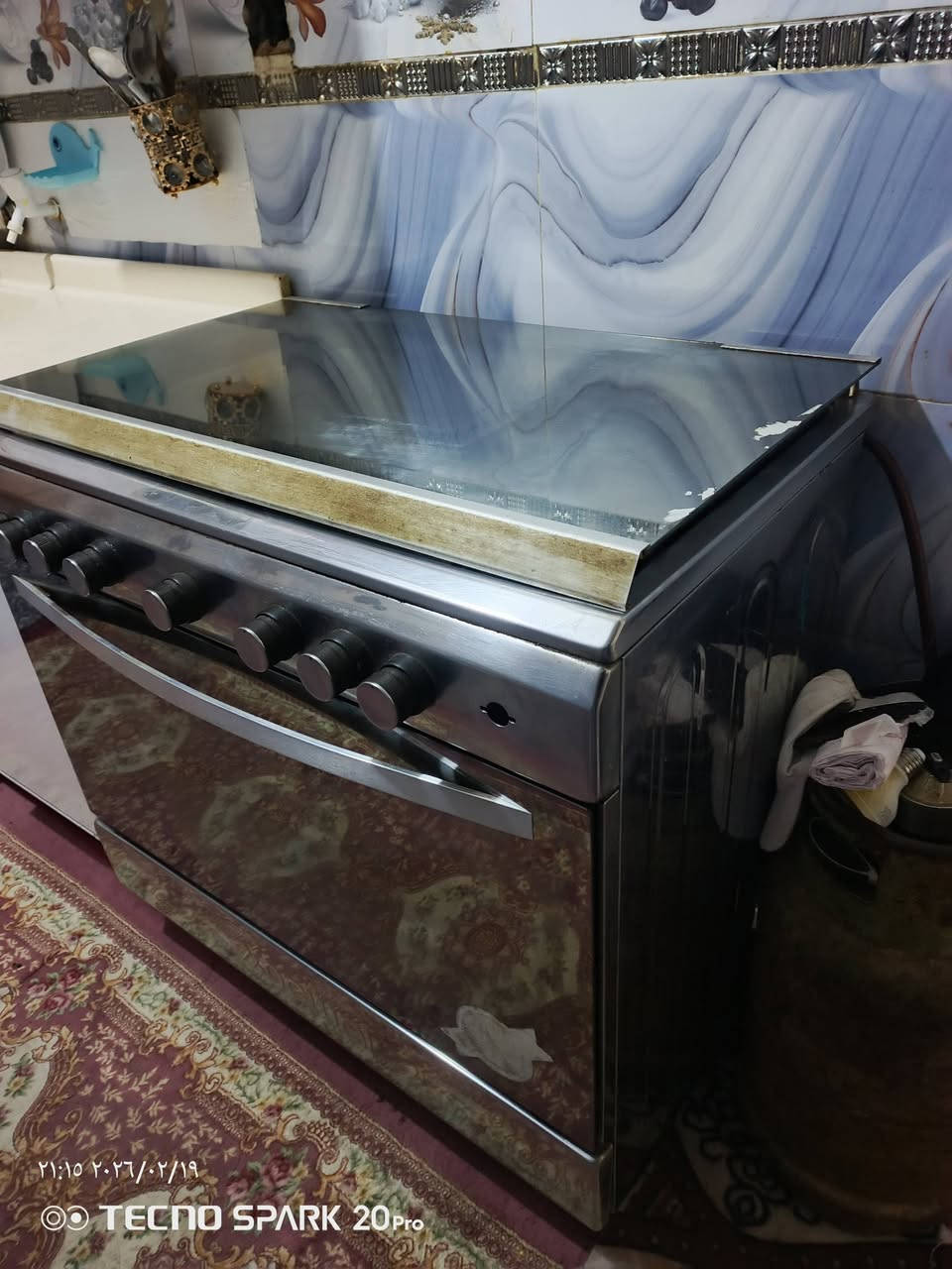 طباخ للبيع شغال وكامل ونظيف فقط عين وحده متشتغل السعر 150 العنوان الحله الثوره ***********
