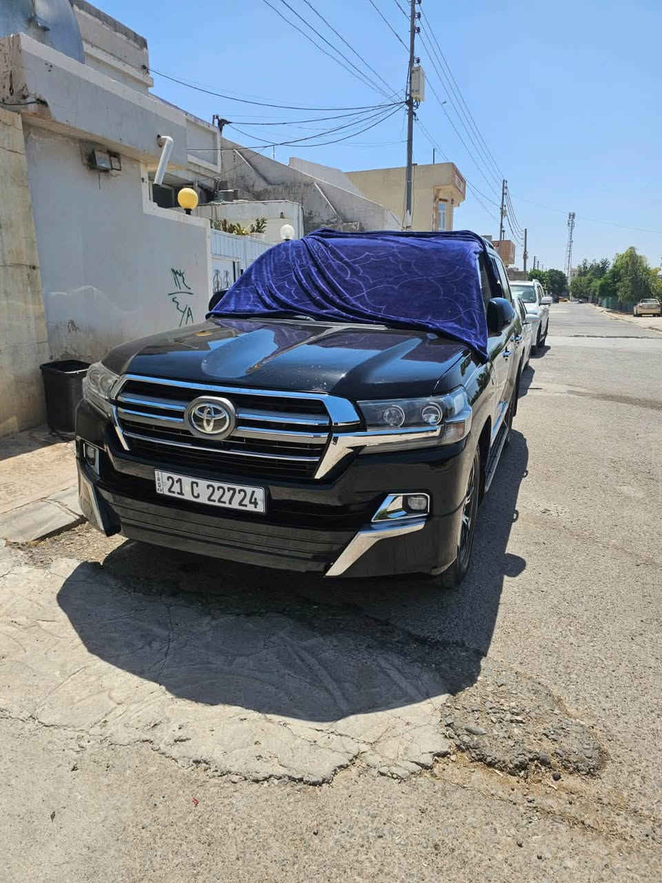 لاندكروز ٢٠٠٨محدث ٢٠٢١
سياره جديده بدون نقص 
تايرات جديد رقم سنويه جديد هزه جديد 
V8سلندر 
بدون ضربه بابين و جاملغ صبغ 
سياره جديد ب معنا كلمه 
فول مواصفات داخل اسود 
تحويل غرامه ب شرط 
مكاني كلار 
***********
