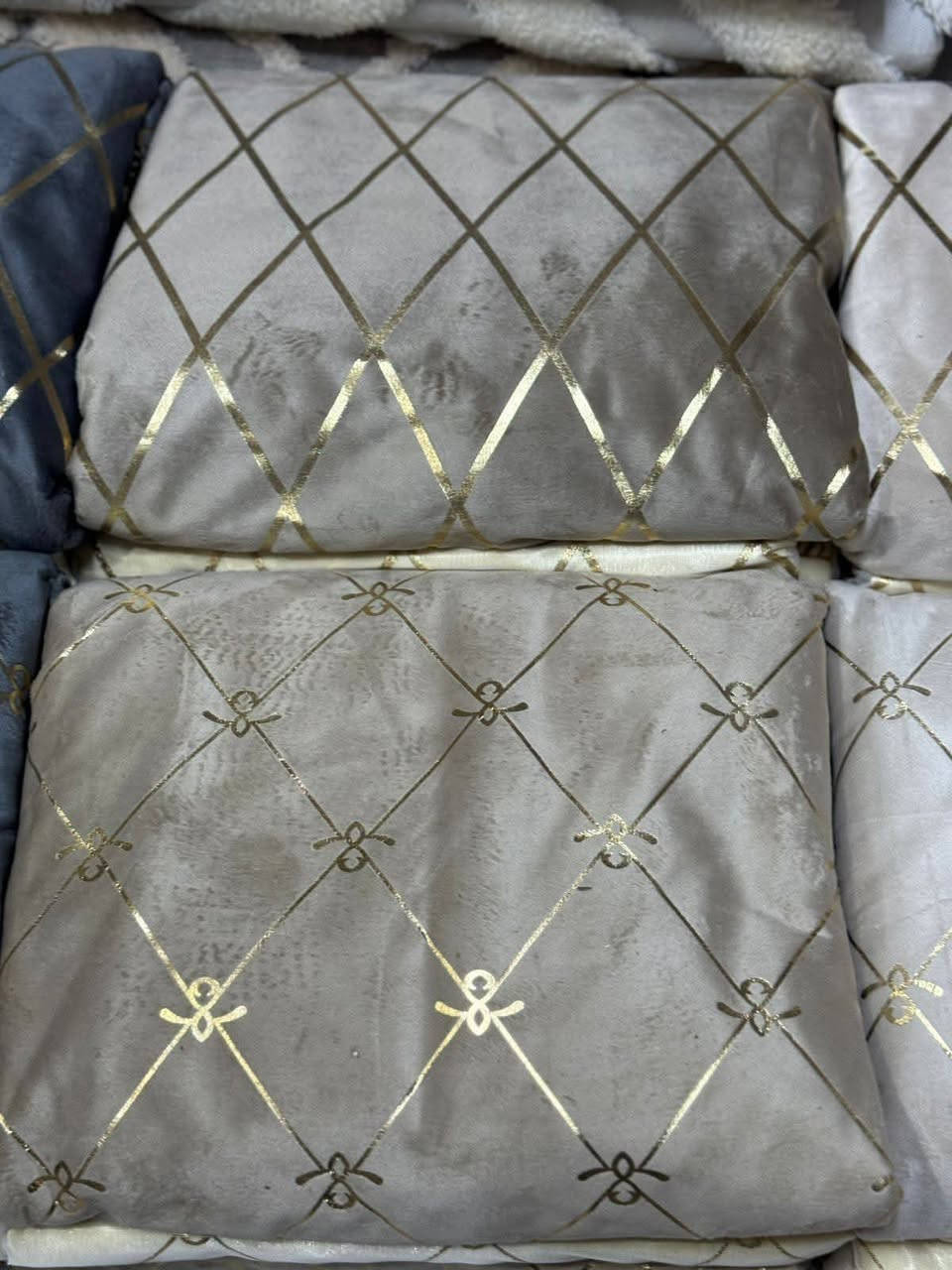 برده مي الذهب السعر 23 الف
العنوان سوق القيارة فرع المنزليه من جهة سكة القطار محل تحطيم الاسعار يوجد خدمة توصيل لجميع المحافظات العراق 🇮🇶
للحجز مراسلة الصفحه 🌷


**إذا كنت صاحب هذا الإعلان وتريد حذفه لأي سبب، رجاءا أرسل رسالة إلى الدعم الفني**