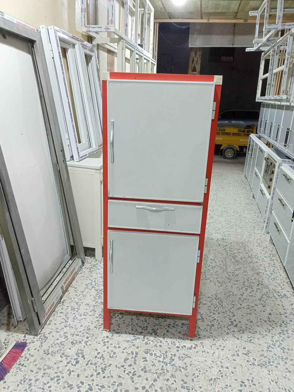 عارضة حب كلش نظيفة سعر ب 150 الف ***********
