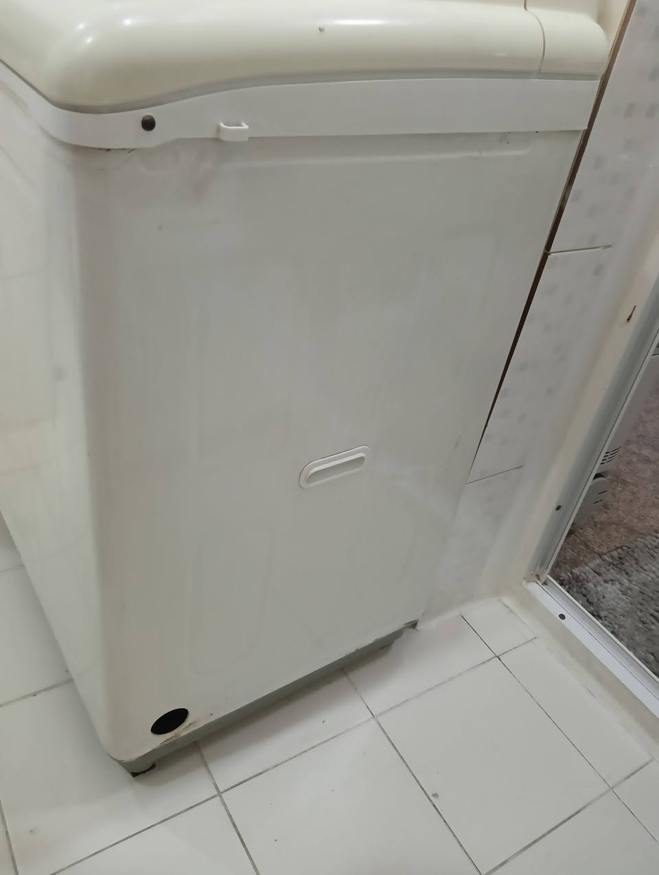 غساله حوضين سامسونك 13 كيلو مستخدم نظيف جدا ماطورات بلاد فقط مبدل جبنة كيربوكس وبوت النشافه 
وياها ادوات احتياط  
كيربوكس احتياط جديد
جبنة نشافه عدد 5
يدات تايمر عدد 3
 تايمرغسيل 2
فلتر اضافي
السعر 125 الف شرط الفحص
مكاني بغداد حي الجامعة لايوجدتوصيل
***********
