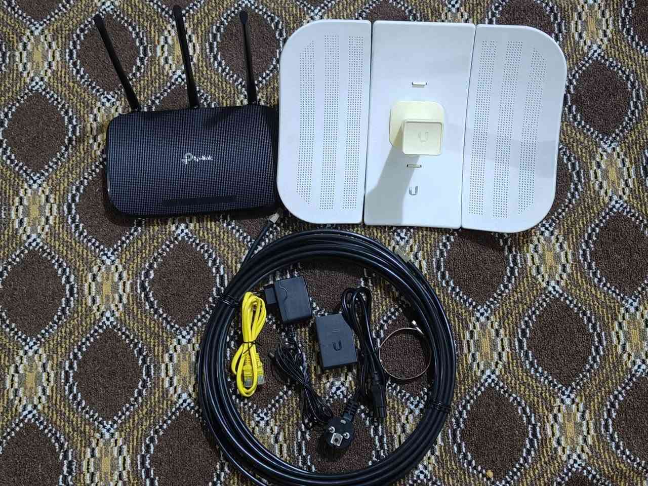 انترنيت كامل ونظيف
نانو شغال
راوتر جديد
وايرات كامل
واير اصلي من راوتر إلى نانو  10  امتار
وانترنيتها قوي
كلشي جاهز 
باقي اشتراك فقط
سعر جدا مناسب
*********** 
بس واتساب
