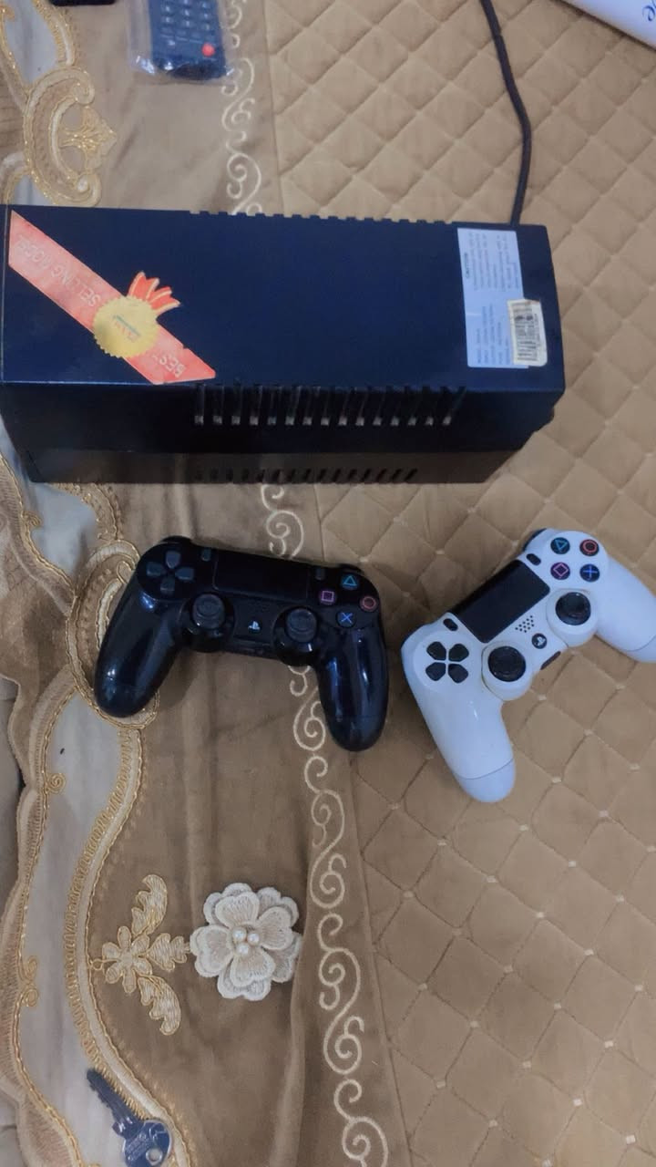 سلام عليكم  ابلي فور سلم للبيع 
مهكر تهكير 9بدون فلاش  معه يو بي اس 
معه يدتين معه هارد بي ٣٠ لعبه قويات 
المكان بغداد المدينه 
السعر خاص


**إذا كنت صاحب هذا الإعلان وتريد حذفه لأي سبب، رجاءا أرسل رسالة إلى الدعم الفني**