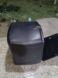 صندوق دلفري بعده جديد للبيع غراضه كامله مابي نقص السعر 40وبي مجال مكان...