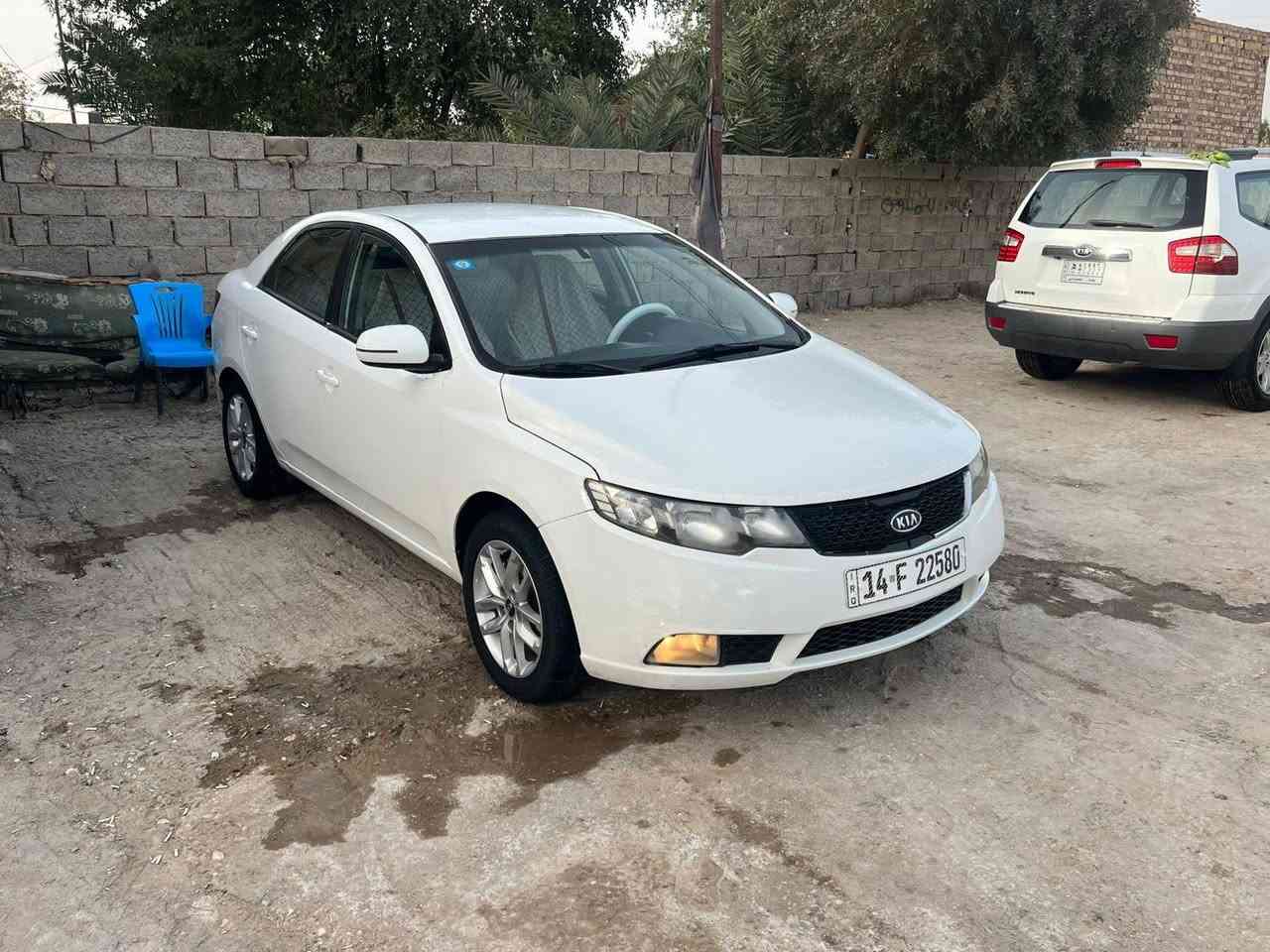 سيراتو 2013 خليجي
رقم دولي مداور وين مايعجبك
بيهه قطعتين صبغ بدون اي دواخل
السياره جاهزه وحلوة
مكان السيارة نجف***********بيع او مراوس النجف, العراق
