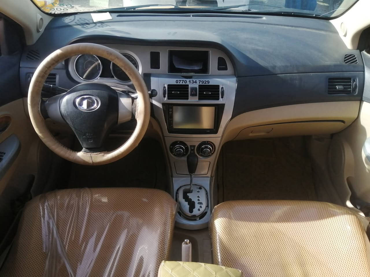 كريت ويل فولكس للبيع فقط
موديل 2011
كير و محرك يارس كامل مو نص ( كير توماتيك)
سيارة بدون ضربة دواخل كله سليمة  بيهة مكانات تصفية معجون ، قمارة نظيفة 
كهربائيات كله شغال 
رقم بغداد مشروع ل 28  صاحبه بكركوك شرط تحويل 
سيارة مال شغل ماشاء الله عليه 
مقدم عل كوبون من زمان عندي وصل تستلمه
فقط تبريد ميشتغل 
سعره 57 وبي مجال 
عنوان / كركوك ازادي  , موبايل *********** موجود واتساب
