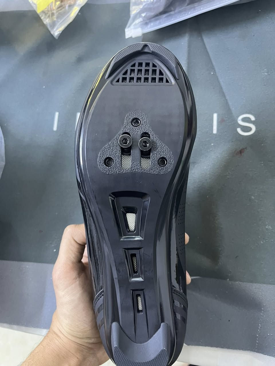 20 مع توصيل قياس 41الشراي ع خاص


**إذا كنت صاحب هذا الإعلان وتريد حذفه لأي سبب، رجاءا أرسل رسالة إلى الدعم الفني**