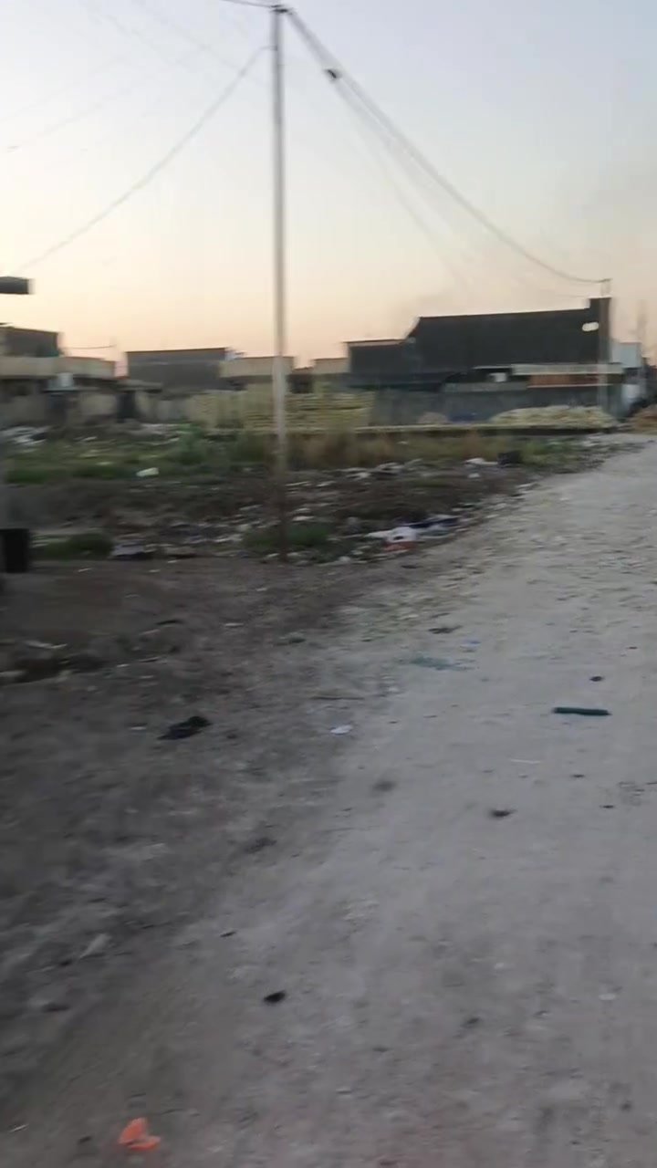 السلام عليكم قطعه للبيع المساحة ٢٠٠متركافه الخدمات بيهه إصلاح زراعي السعر٨ونص وبيعه مجال قليل المكان المصلاوي ***********
