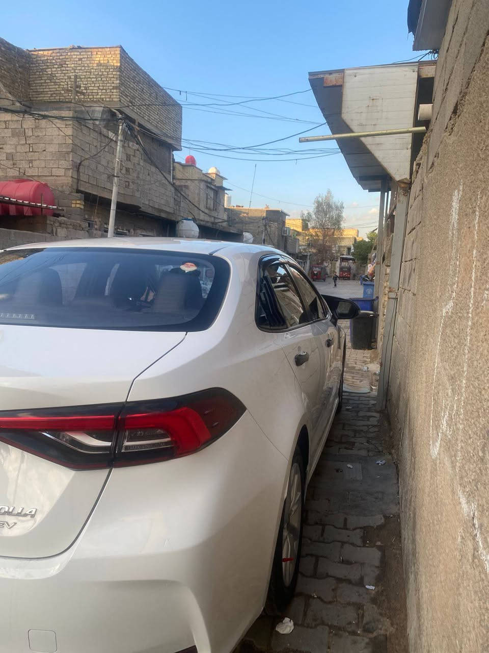 السلام عليكم 
كورلا هايبرد 2025
شكل الخليجي مواصفات معروفة 
كفالة عامة عدا شخط خفيفة بالجاملغ الخلفي الايمن 
ماشية 14 الف قابلة للزيادة
السعر 158 $ بيها مجال بسيط
العنوان بغداد حي اور 
واتساب ***********
اتصال ***********
