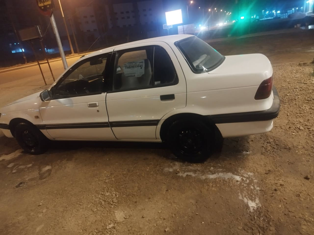 السلام عليكم
مسيبوشي. لانسر موديل 89
ماشيه 360 حقيقي 
سياره كير مكينه. بلاد
 مصبوغه عام للجماليه. 

ترايك وين ميعجبك. 
رقمه كربلاء انكليزي سنويه 29  بأسمي 
السعر 30وبيه مجال. قليل.  
مكاني بابل.
***********
