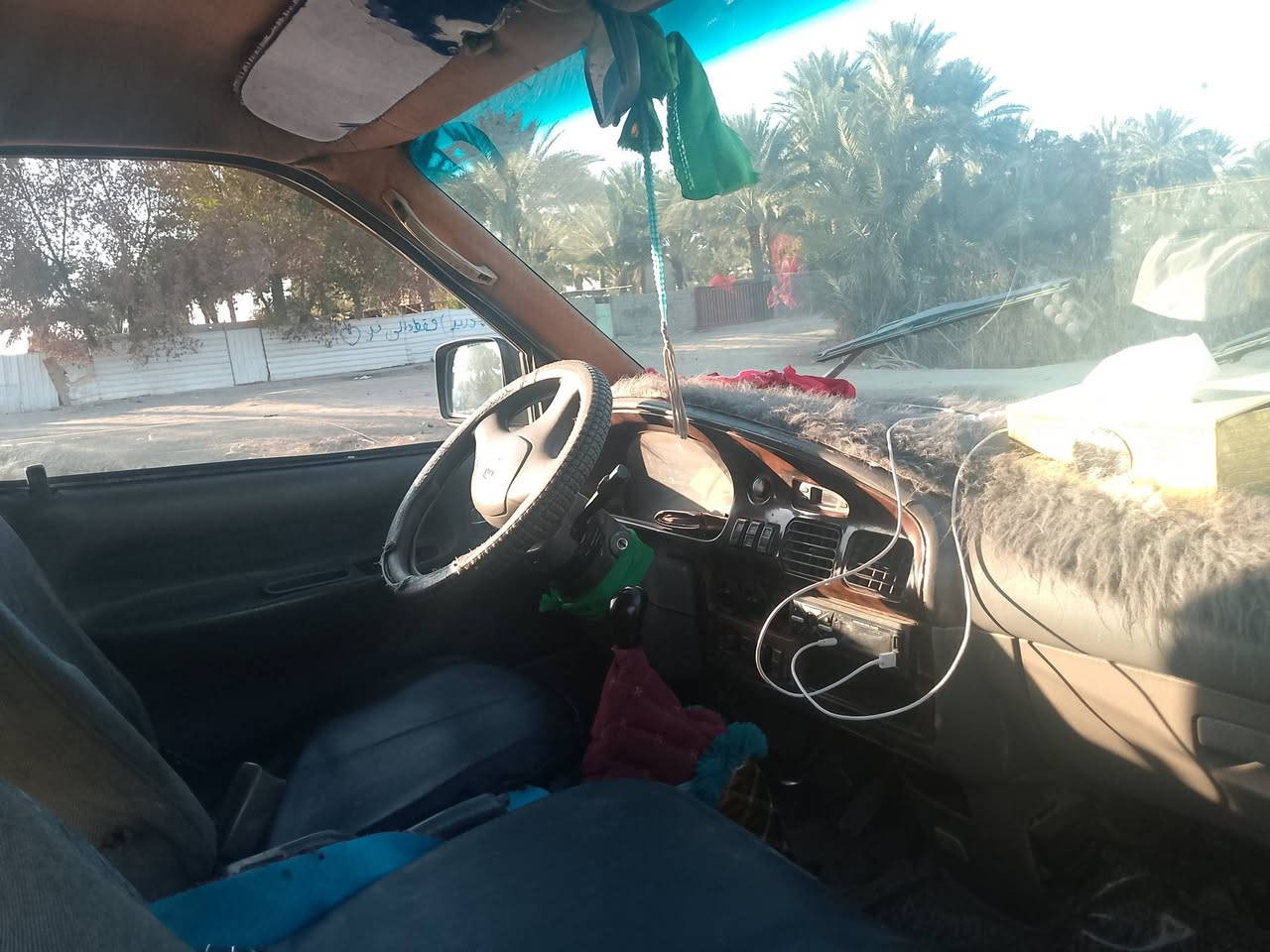 اسلام عليكم بريجو شبوط للبيع مصفره شواصي 4ابلاد بسمي سياره حلوه عل اخير موديل2002 ارقام نكليزي بسمي ***********
