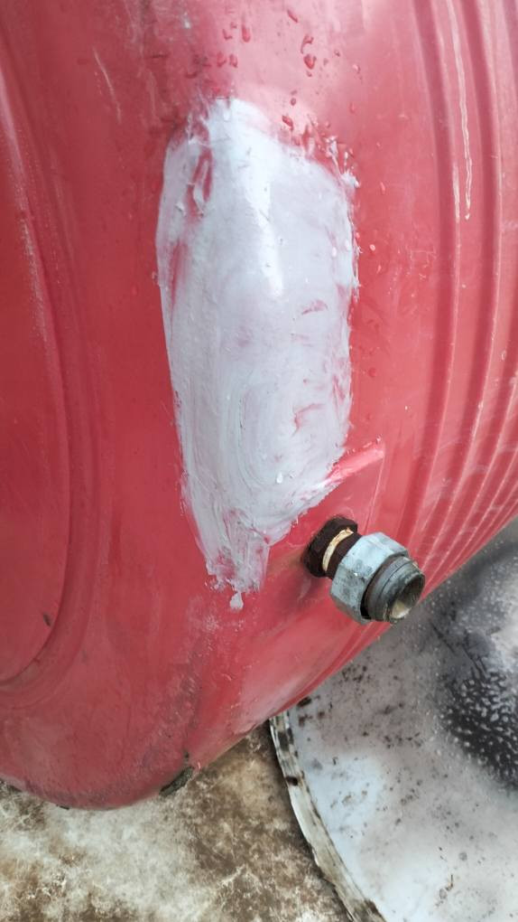 تصليح خزانات الماي البلاستك في البصره 
صيانه موقعيه ضمان سنه بالحيم 
نقال *********** البصرة, العراق
