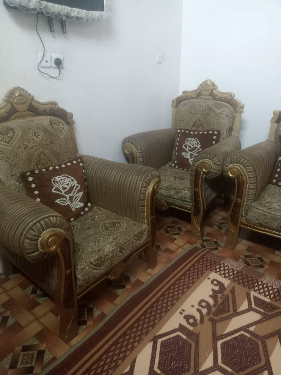 سلام عليكم تخم مستعمل للبيع
بغداد مدينه الصدر السعر واتساب ***********
