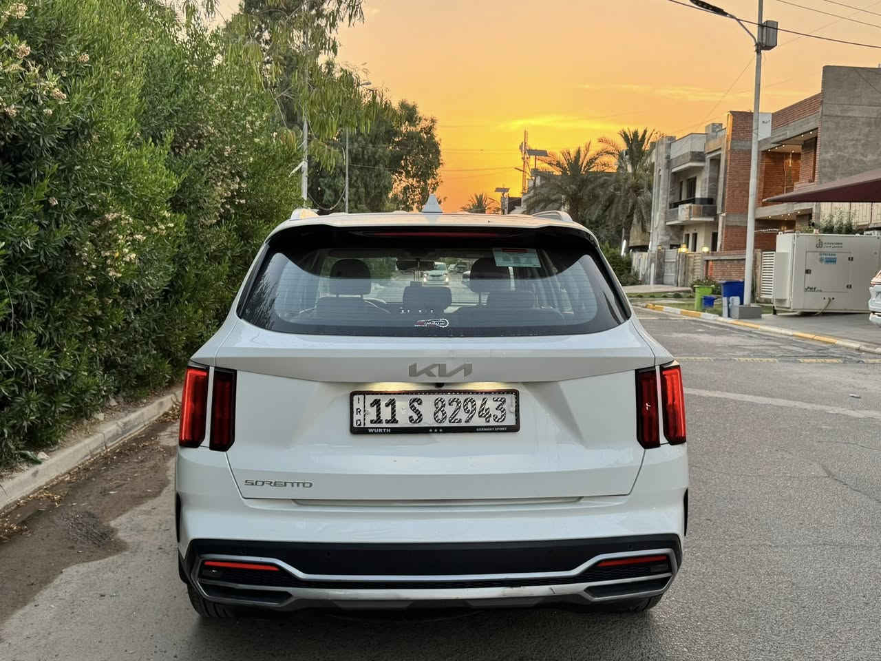 كيا سورنتو    خليجية  فول عدا  البانوراما  قمارة حديد   2023  6 سلندر     رقم بغداد  باسمي  هزة  وسنوية  جديد سيارة جديدة  ماشية ٥٠ الف  استعمال بيت     مكفولة من الصبغ  والضربة  فقط  مكان بارد بالجاملغ   ورصعة  بالباب الخلفي  بسيطة جدا  مكاني   اليرموك   سعرها  245  وبيها  شي بسيط   ورخيصة  لان مستعجل    على بيعتها  لظروف  خاصة  او زيونة  هذا  رقمي  ***********
