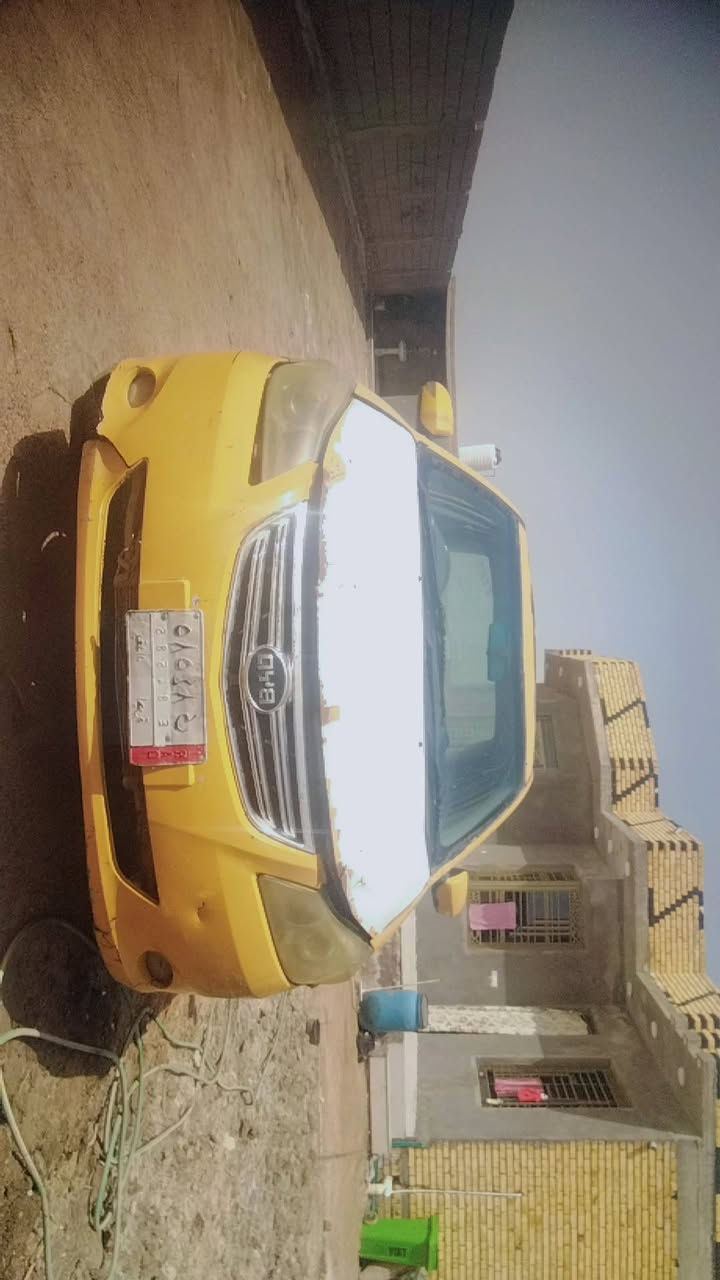 السلام عليكم سياره بي ودي موديل 13 سياره مكينه وكير جدده حداديه جديده بدون راعيه اتكفلك عشير وسرقه سعر  15 مكاني ناصريه مركز *********** واتساب اتصال
