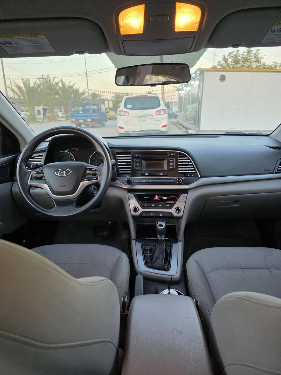 سلام عليكم النترا 2017 وارد امريكي بيها قبق الجنطه مصبوغ وبيها ظربه  بسيطه طخت دراجه باب الصدر تم تعديلها وصبغ+ طخه بدوسه محرك 2000 رقم بغداد محرك كير خير من الله حداديه % تخم تاير كذالك السونار مرفق بلمنشور السعر 125 وبيها مجال السياره موجوده بكربلاء التواصل ع الرقم ***********
