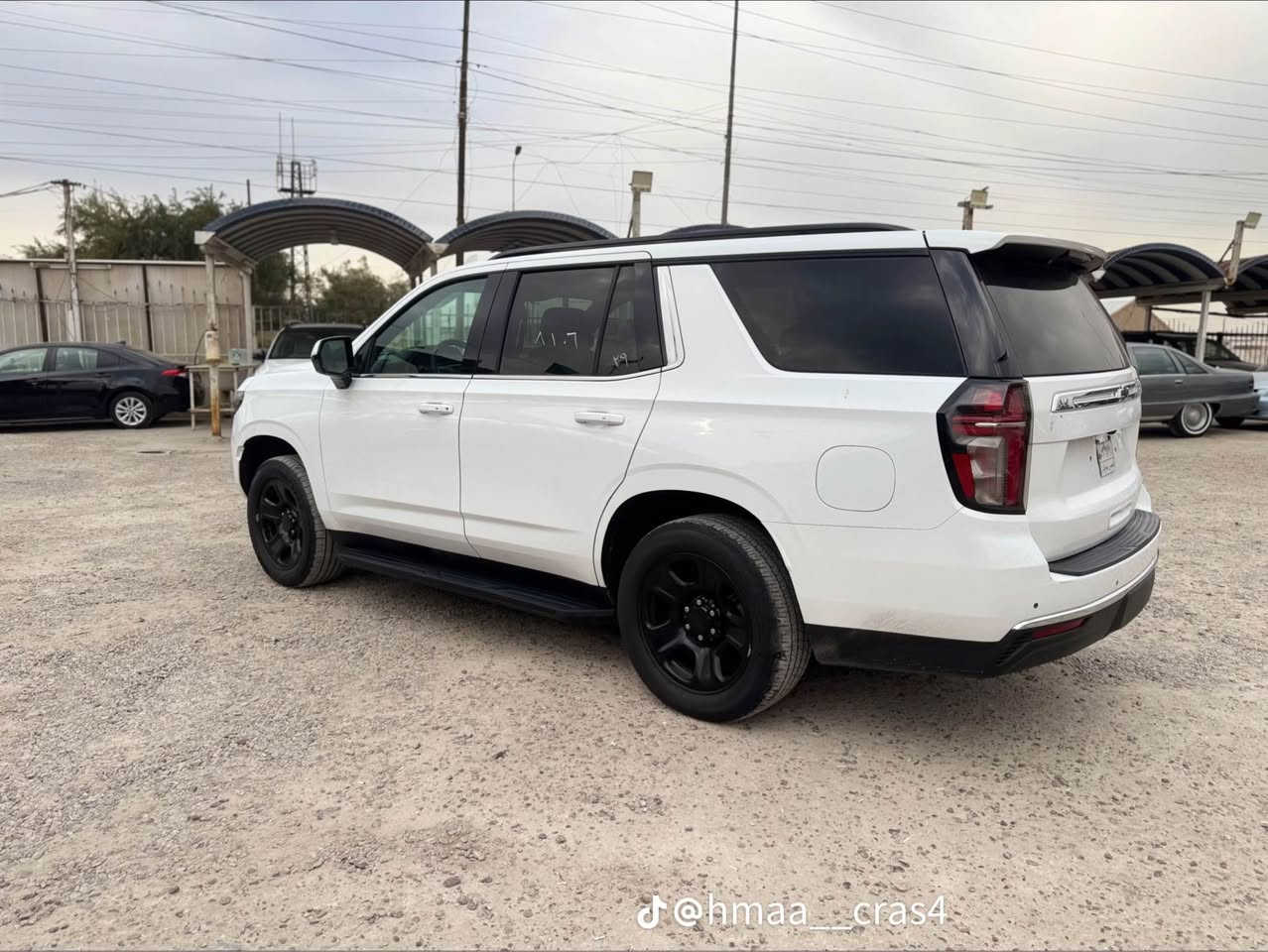 السلام عليكم 
تاهو بوليسي 2023
دخول جديد دبلوماسي بدون ارقام 
حادث السياره حافت البنيد فقط 
ماشيه 12 الف فقط زيرو 
السياره جديده 
ايرباك استيرن فقط وجبناله كبسوله كامله 
رقم الهاتف *********** بغداد, العراق
