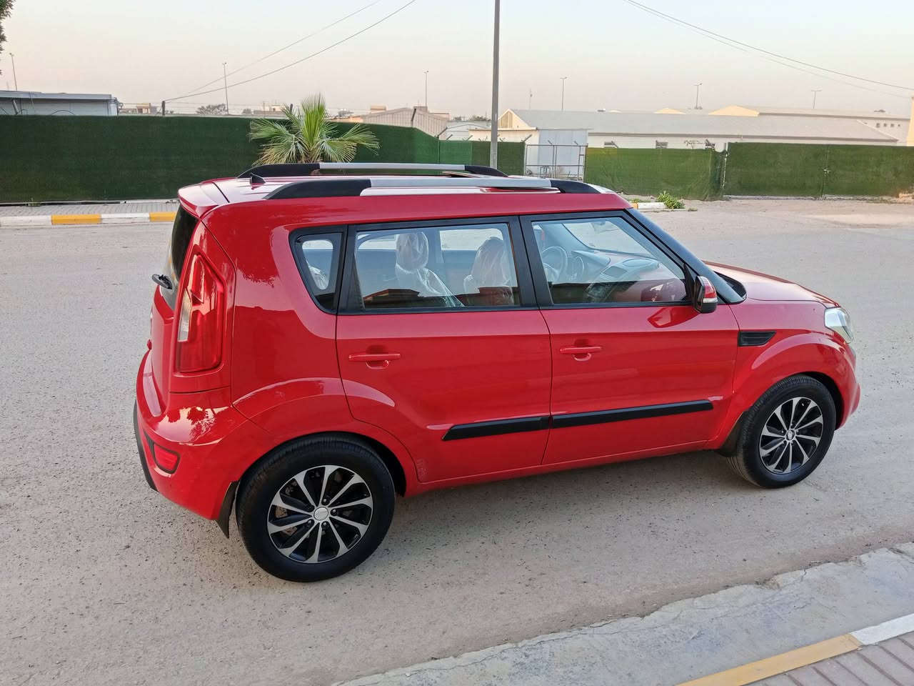 السلام عليكم
اخوان للبيع كيا صول 2013 خليجي مكفوله من الصبغ والتبديل والحادث مواصفات حلوه سلايد روف تبريد بيانو لمس داخل احمر بلون السياره بلاد مري جانبيه شفط حساسات امامي خلفي سياره حلوه وجاهزه تخم تاير جديد رقم بغداد بأسمي تحويل ثاني يوم
مكانها بغداد الكرخ *********** واني بالخدمه
