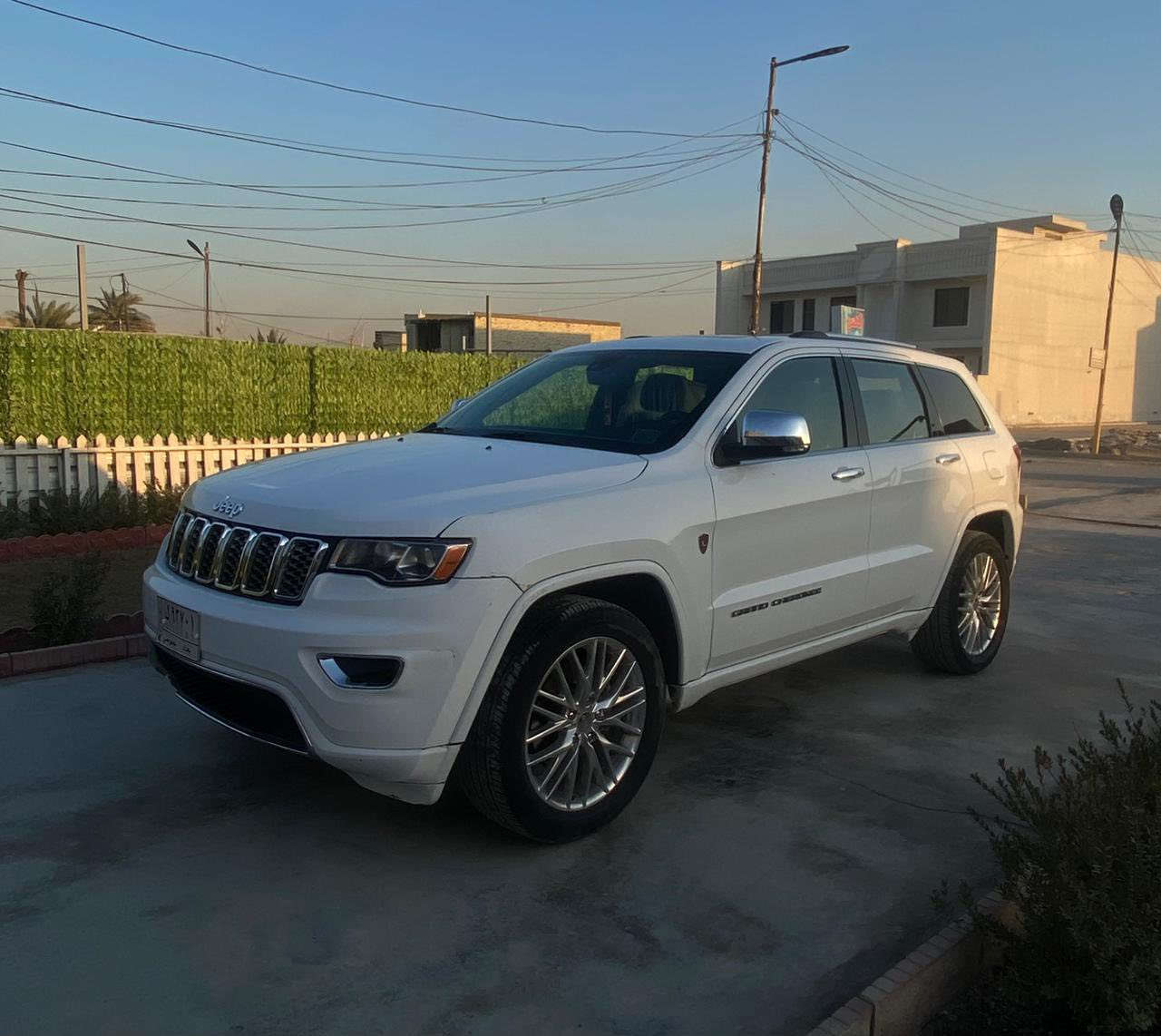 جيب 2020 
فول مواصفات ليمتد
الويل كب بس4 السبير عادي
ماشيه 67000 
رقم بغداد باسمي
كشنات جلد تدفئه وتبريد
مري شفط
سياره بصمه
تشغيل عن بعد
حجم المحرك 3500
بأختصار السياره فول مواصفات ما عدا الجكات  السعر ٢٧٠ وبيه مجال ***********
