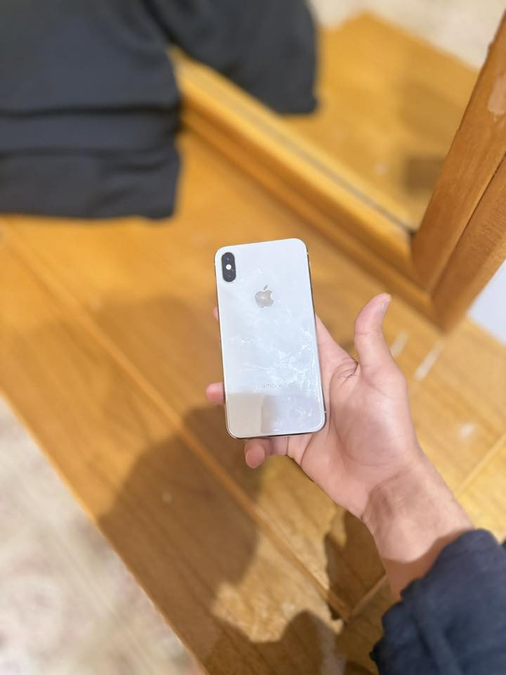 ايفون x
ذكره256
مبدل فقط شاشه اصليه 
بطاريه 73
بي مشكله بل صوت يروح ويجي صوت 
او مراوس اي شي عدكم عادي 
مكاني بابل 
السعر 120بي مجال


**إذا كنت صاحب هذا الإعلان وتريد حذفه لأي سبب، رجاءا أرسل رسالة إلى الدعم الفني**