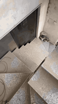 شقة طابق اول معزول باب وحد  مساحة 120 متر
تحتوي على غرفتين نوم

 صالة +مطبخ امريكي مفتوح + مطبخ حار

وصحيات عدد 2 

 ( بناء 2026 ) حديث ممسكون

عنوان عامرية نهاية شارع المنظمة

للاستفسار ***********
