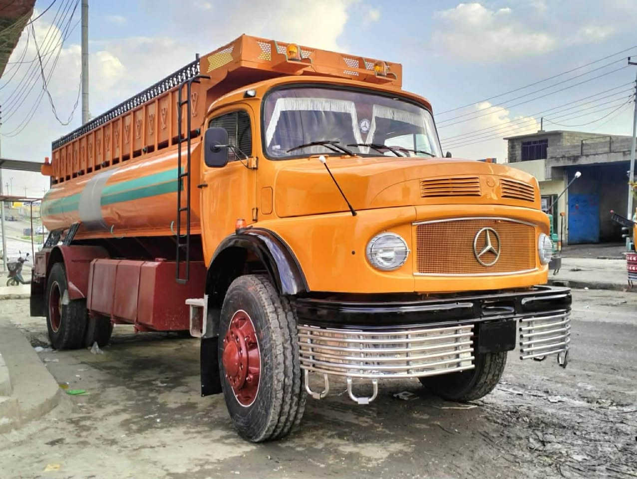 أ قچم البيع موديل81كيرمحرك شرط رقم إنكليزي ***********
***********.
