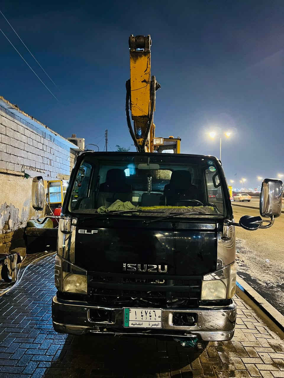 حفار تايكر أزوزه  مديل 2017  مكينتين  السياره جاهزه للعمل ماناقصها شي تبريدها شغال  
السعر.  292 ورقه وبيها مجال 
للأتصال     ***********
مكاني بصره
