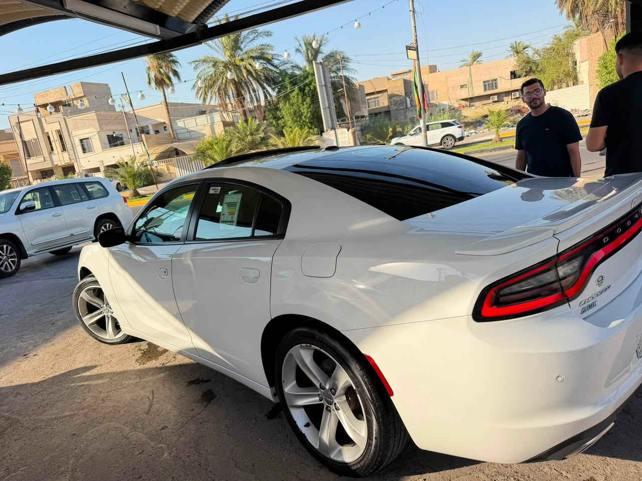 السلام عليكم

جارجر 2019 SXT بلاص كلين تايتل السياره حيل جديدة وحلوه بدون صبغ حتى دعاميات بدون صبغ 

العداد / 74000 ميل  
محرك / V6 3600

✅مواصفات 

شاشة 
بصمة 
مقاعد تدفئة تبريد 
مقاعد خلفي تدفئة
مقاعد جلد 
مقاعد  خرن
سلايت 
حساس خلفي 
لايت led 
تشغيل عن بعد 
تحكمات ستيرن 

وياقي مواصفات ل SXT بلاص  المعروفه سياره دينار متصرف عليها جاهزة من كل نواحي 
رقم دهوك تحويل ثاني يوم 

مكان سياره بغداد زيونة 

للاتصال 
***********
***********
