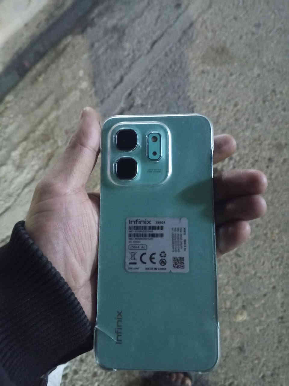 انفنكس هوت 50iذاكرة 256شحن سريع تايبسي
سعر 140مكاني شقق صدام
***********
