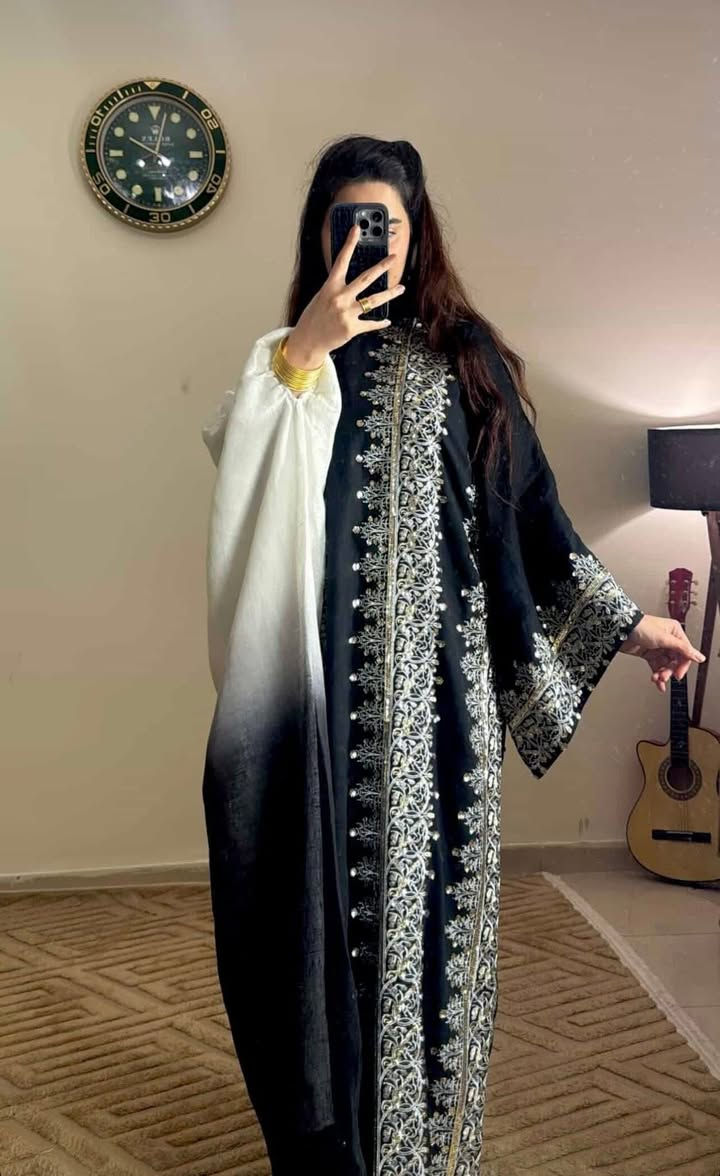 دراعه كلش حلو بلبس شك يدوي فري سايز يلبس L وXl واسع وبي حزام من الداخل يتخصر  ومتوفر توصيل 🚚


**إذا كنت صاحب هذا الإعلان وتريد حذفه لأي سبب، رجاءا أرسل رسالة إلى الدعم الفني**